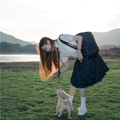 呢个校园选乜鬼